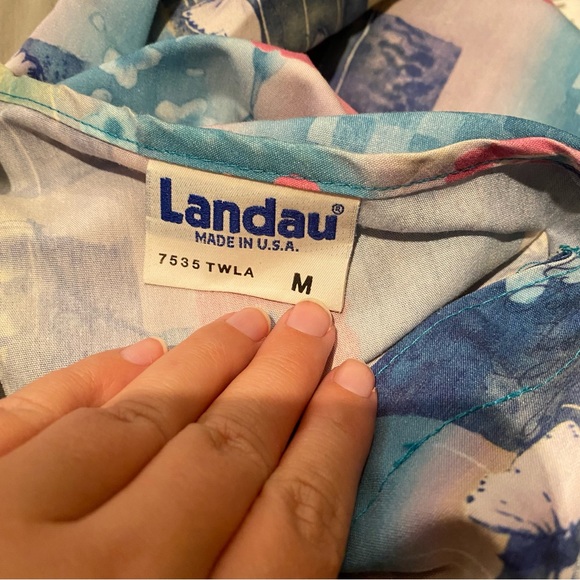 Women’s Butterfly Nurse Scrub Jacket (Medium) - Picture 8 of 8